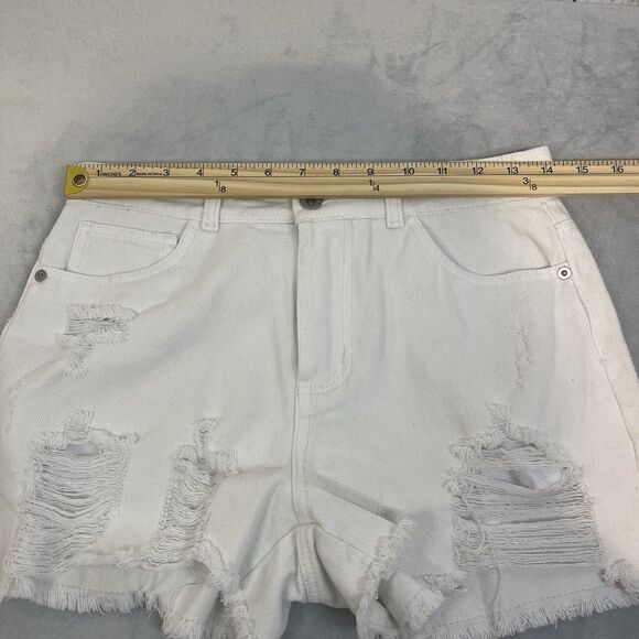 Chelsea & Violet C & V shorts womens size 28 white denim distressed festival - Picture 5 of 9